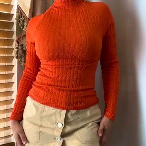 Really cute orange top